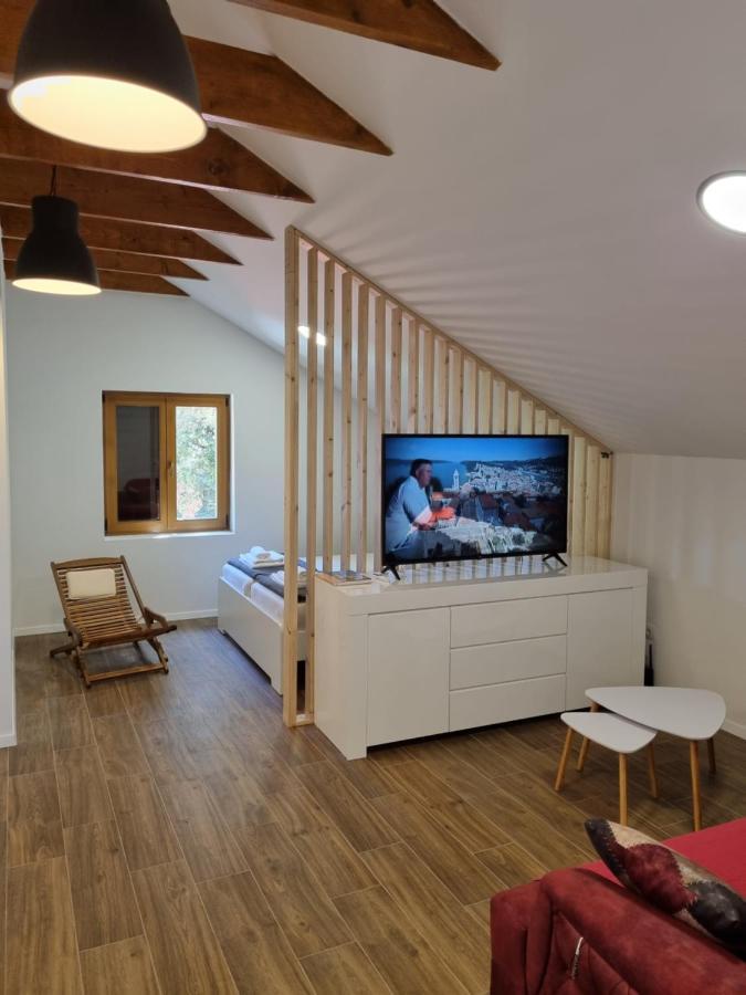 Apartments Jungic, Rab Banjol 外观 照片