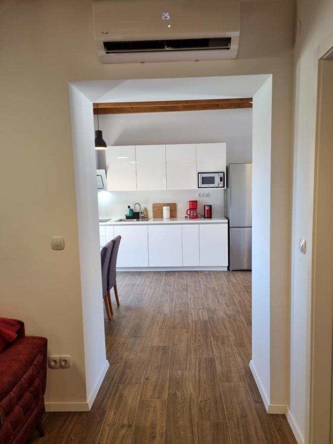 Apartments Jungic, Rab Banjol 外观 照片