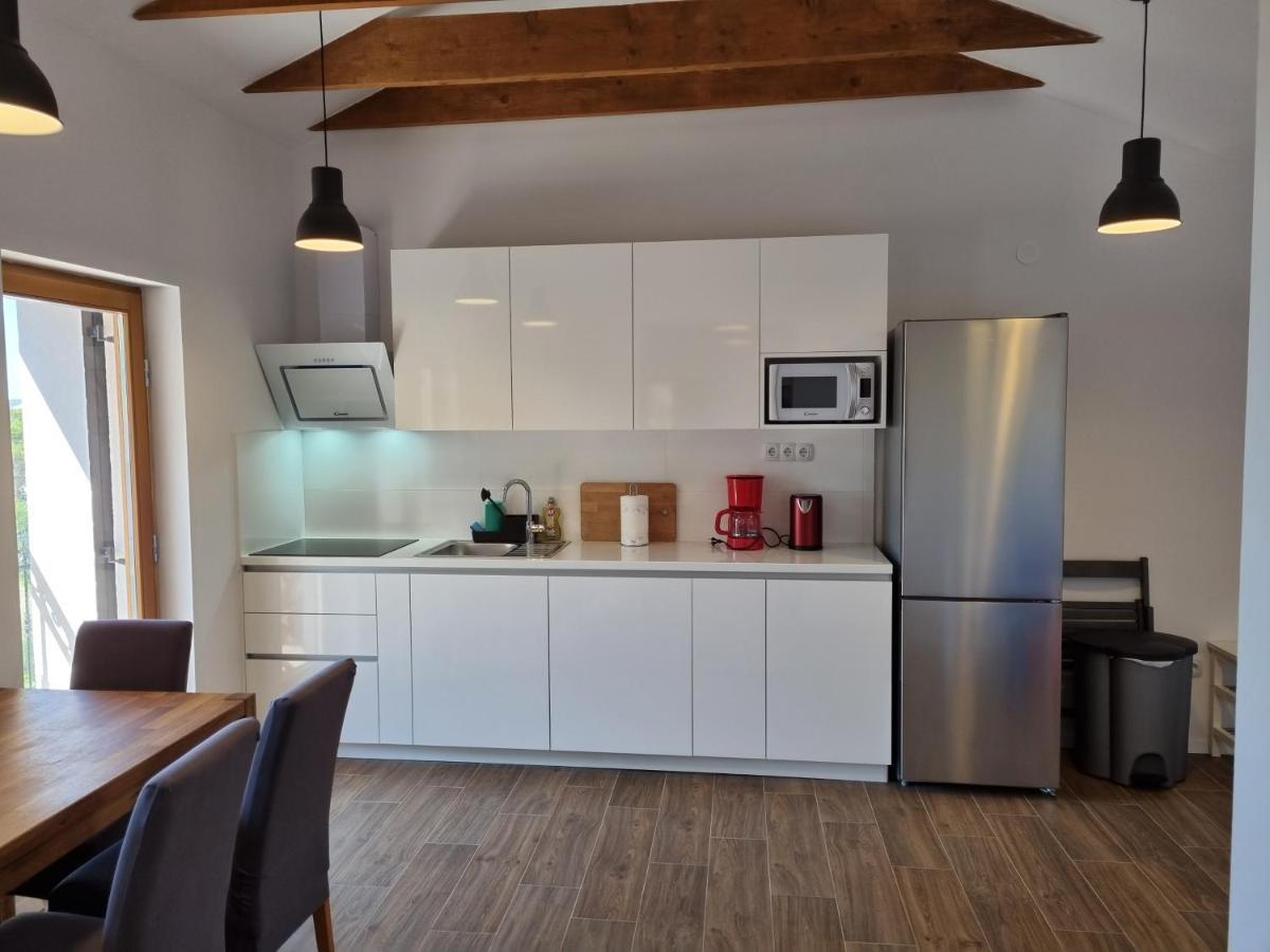 Apartments Jungic, Rab Banjol 外观 照片