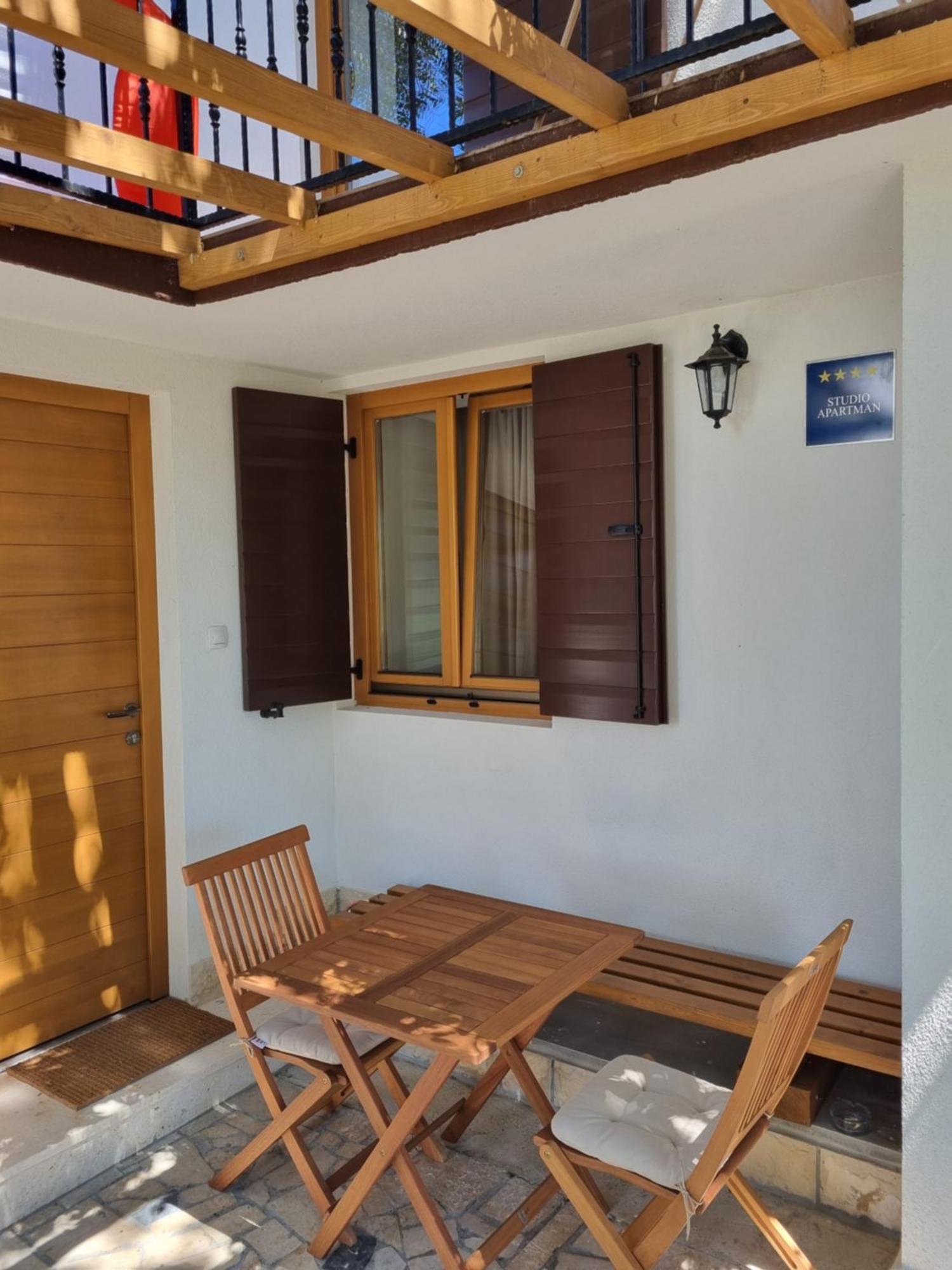 Apartments Jungic, Rab Banjol 客房 照片
